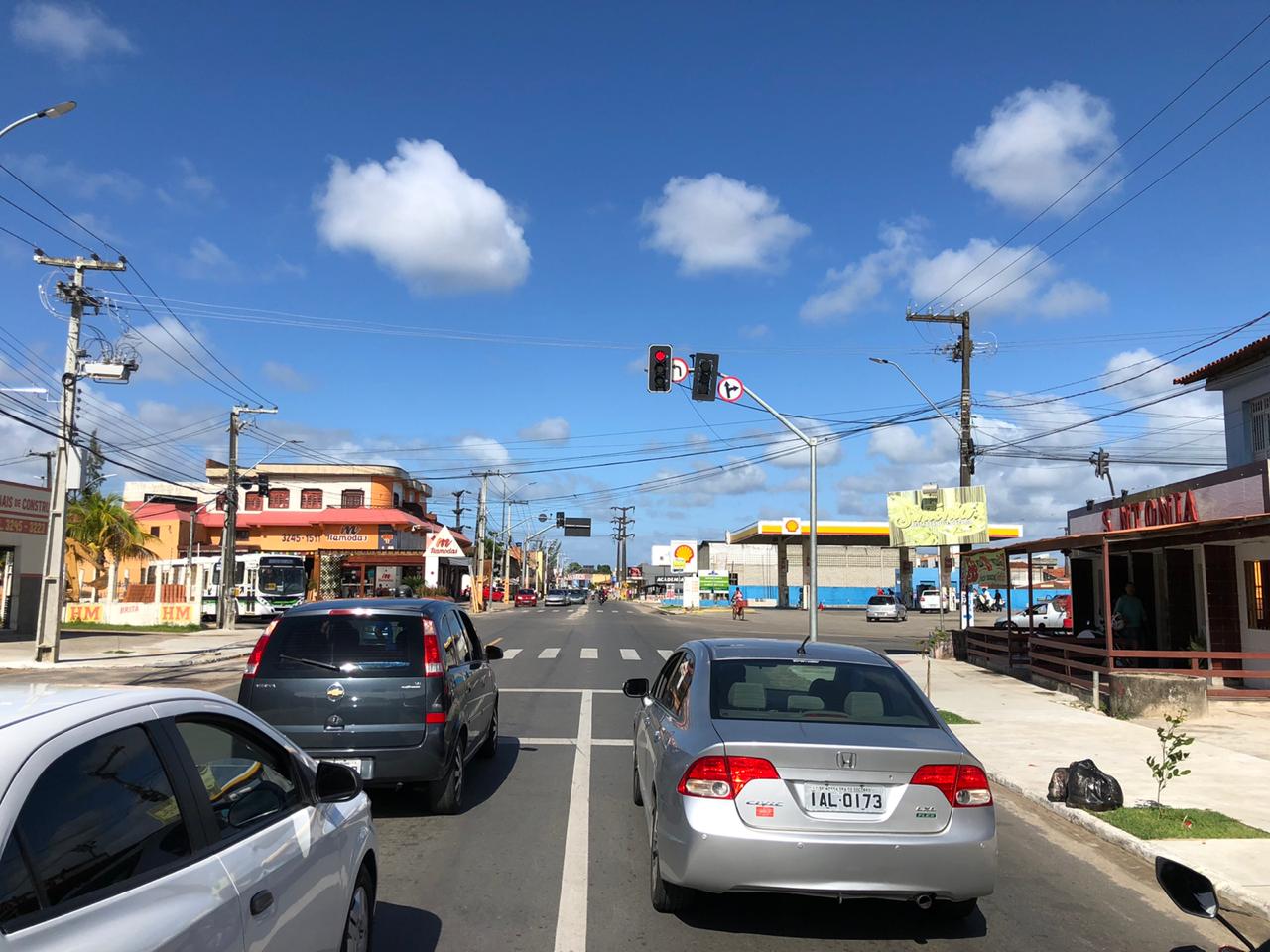 Comunidade aprova implantação de cruzamento semafórico na Euclides Figueiredo - SMTT Aracaju